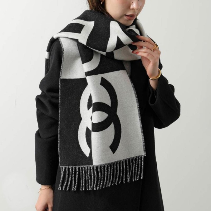 CHANEL 24K黑白拚色圍巾~全新品僅拍照-3