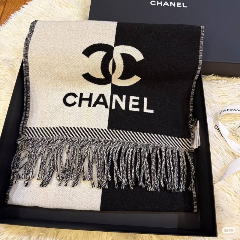 CHANEL 24K黑白拚色圍巾~全新品僅拍照-8