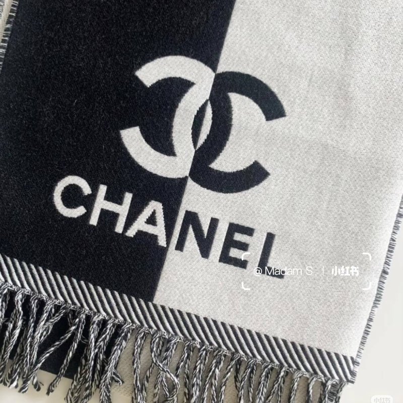 CHANEL 24K黑白拚色圍巾~全新品僅拍照-18