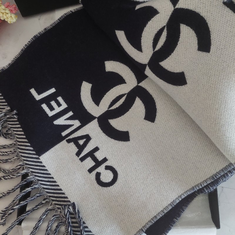 CHANEL 24K黑白拚色圍巾~全新品僅拍照-39