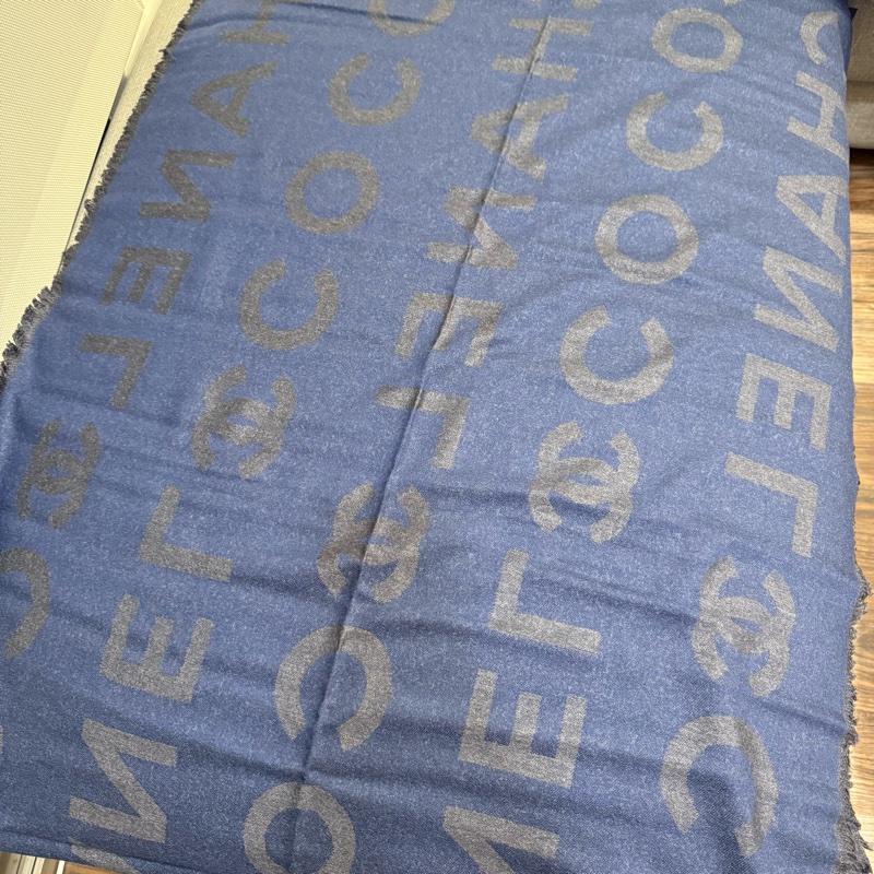 Chanel灰藍超柔軟羊絨圍巾 可雙面用-3