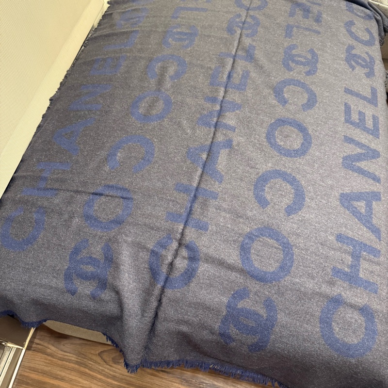 Chanel灰藍超柔軟羊絨圍巾 可雙面用-4