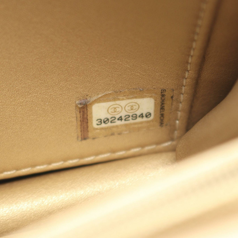 香奈兒 (CHANEL) 絎縫鏈條肩背斜背包,羊皮材質,白色,二手,金色五金,女士款-4