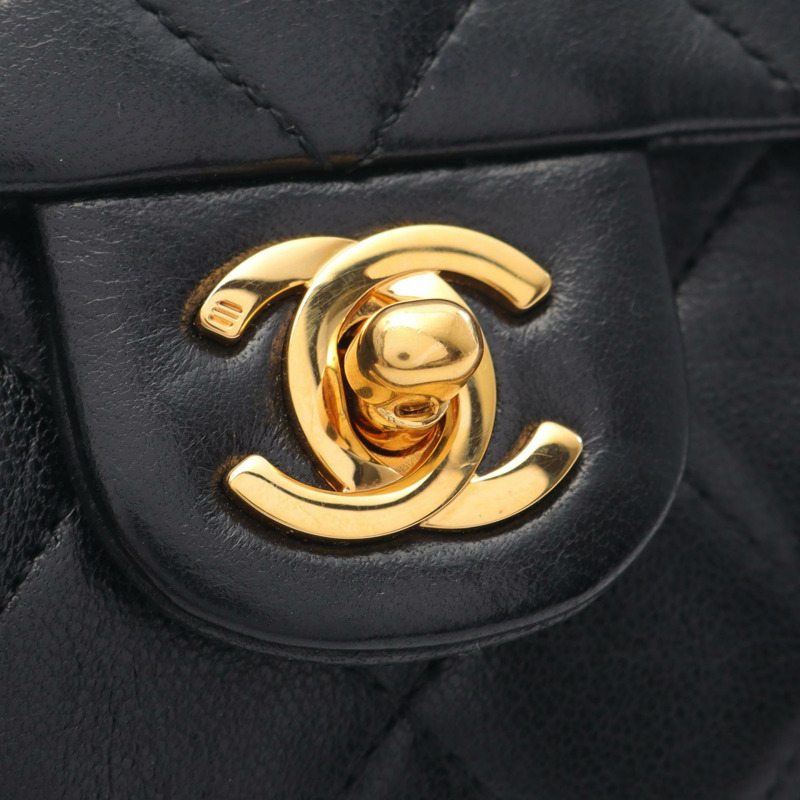 香奈兒迷你Matelasse 20鏈條斜挎包,羊皮材質,黑色,二手,金色五金-8