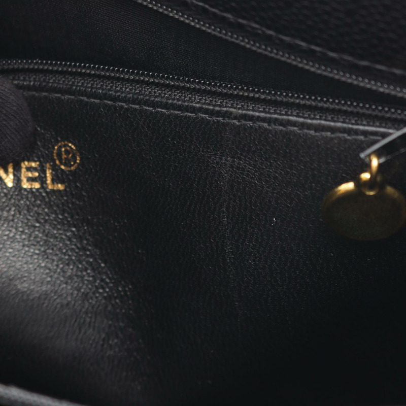 香奈兒 (CHANEL) 絎縫鏈條肩背包，小牛皮材質，黑色，二手，女士款，金色五金配件-8