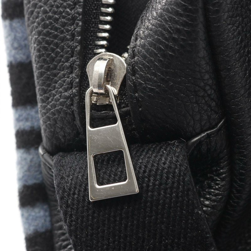 LOEWE 軍裝斜背包 XS 肩背包 羊毛皮革 黑色 二手-8