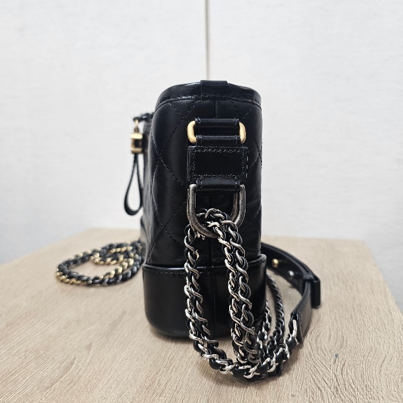 [圓夢甜價出❣️] Chanel黑牛皮菱格肩斜背流浪包-1