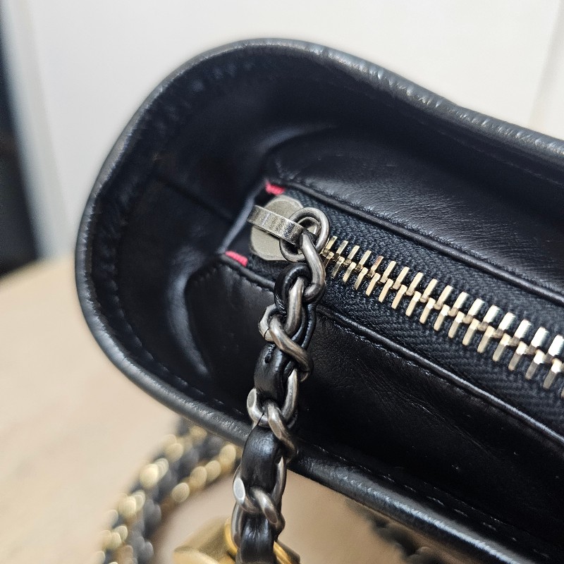 [圓夢甜價出❣️] Chanel黑牛皮菱格肩斜背流浪包-10