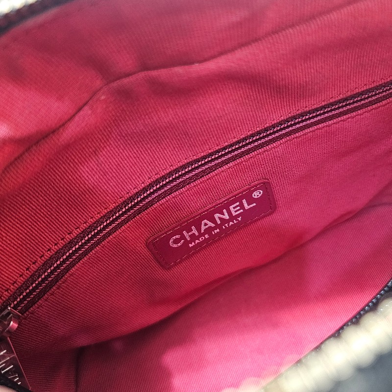 [圓夢甜價出❣️] Chanel黑牛皮菱格肩斜背流浪包-19