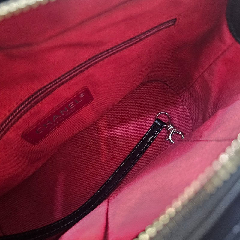 [圓夢甜價出❣️] Chanel黑牛皮菱格肩斜背流浪包-20