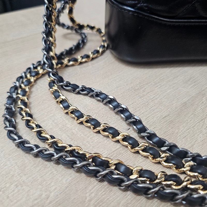 [圓夢甜價出❣️] Chanel黑牛皮菱格肩斜背流浪包-22