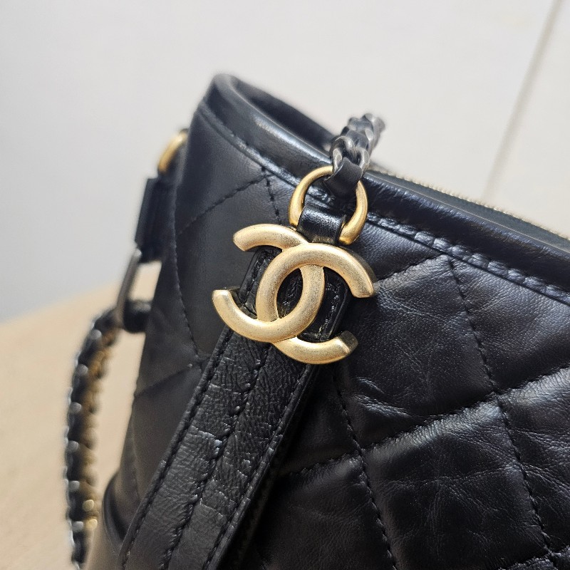 [圓夢甜價出❣️] Chanel黑牛皮菱格肩斜背流浪包-25