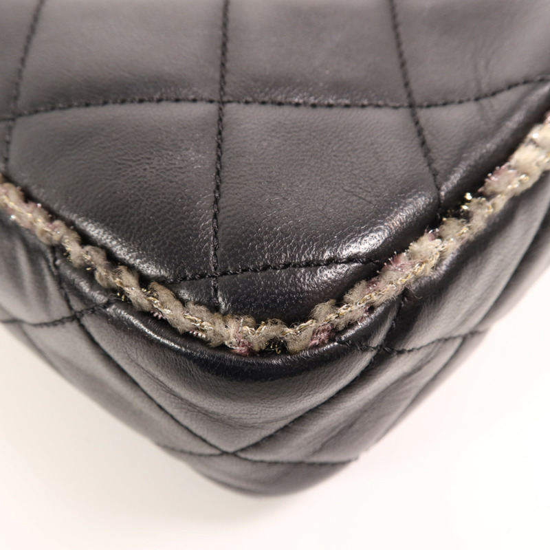 CHANEL 羊皮皮革Shoulder Bag金扣肩背袋-11