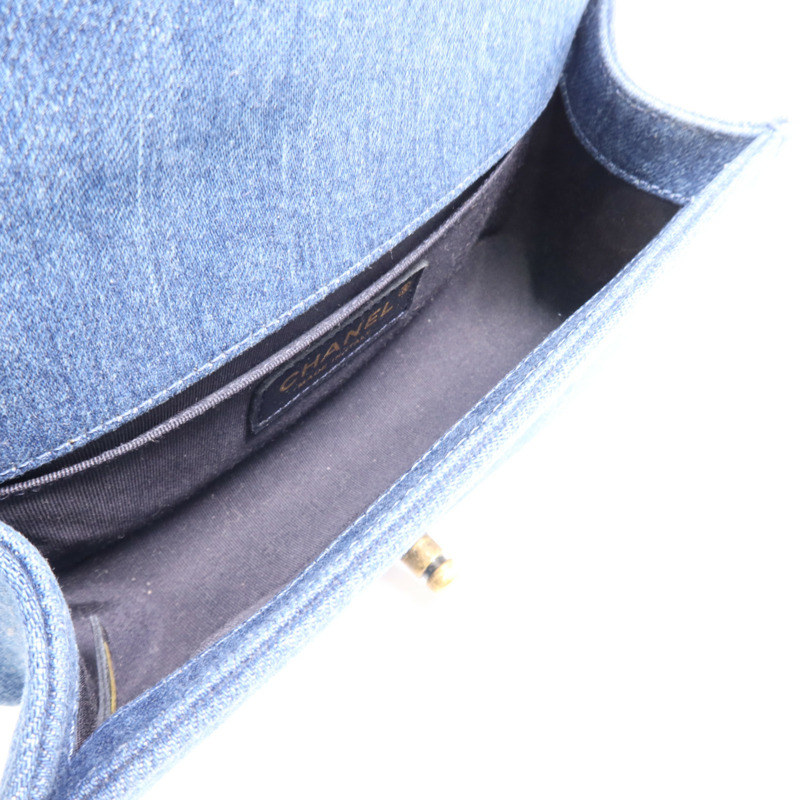 CHANEL 牛仔布Boy 20金扣肩背袋-4