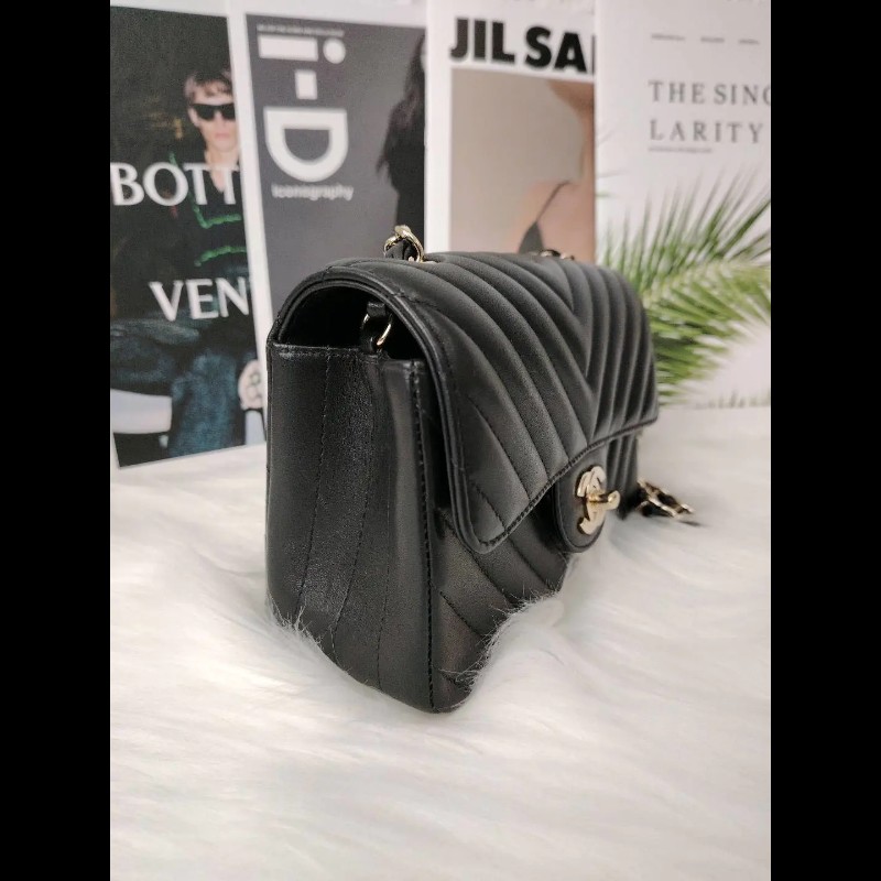 Chanel CF mini 黑金 V紋 羊皮-3