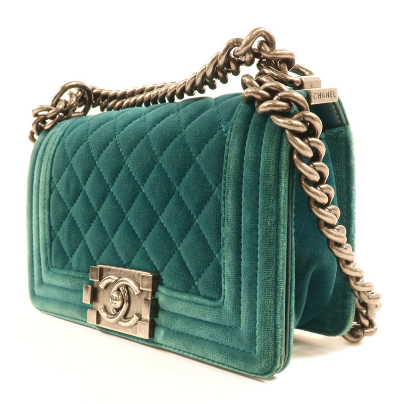 CHANEL Velvet Boy 20銀扣肩背袋-2