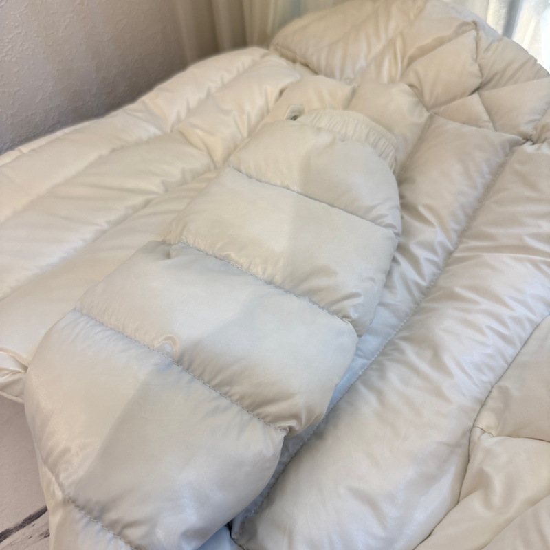 Moncler 蒙口可以穿很大的兒童外套-6