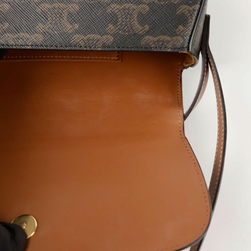 CELINE Tabu 肩帶式手拿包 10I592DQ2-8