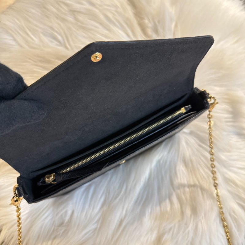 LV 三合一黑壓紋鍊包-4