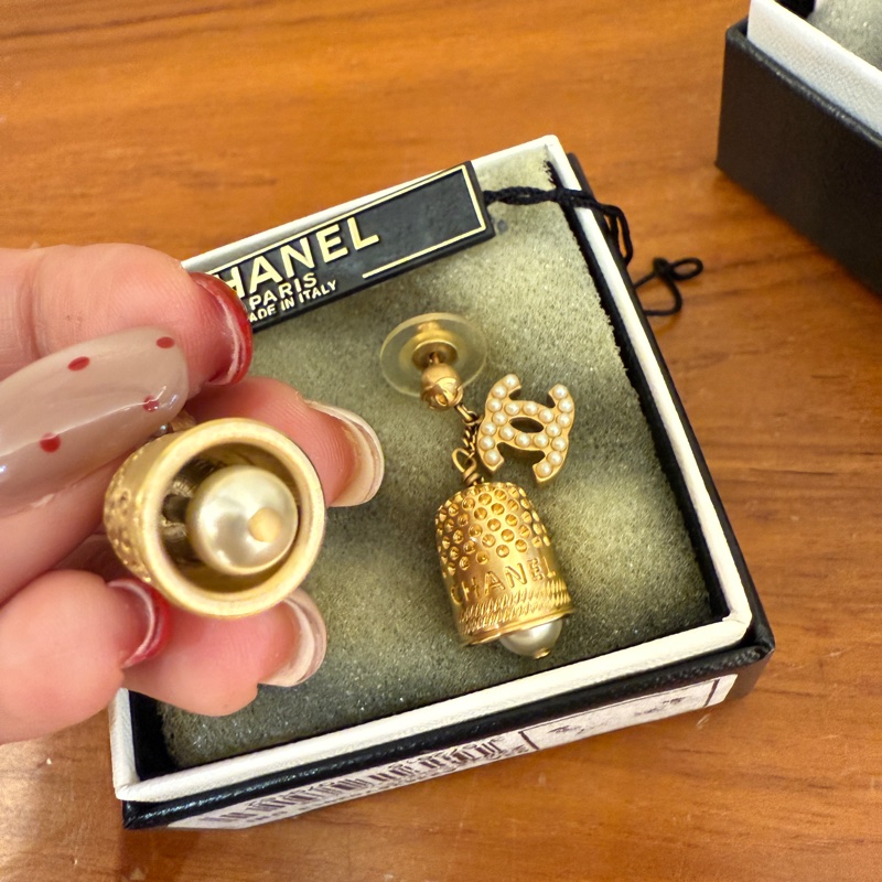 香奈兒復古吊鐘耳環-4