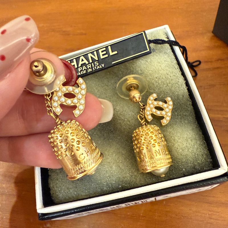 香奈兒復古吊鐘耳環-5