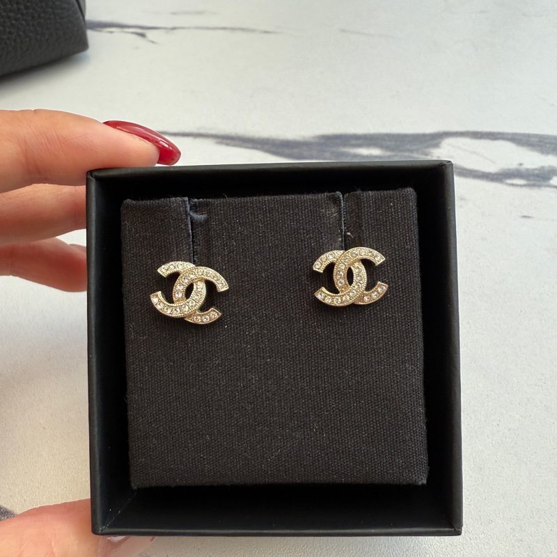 Chanel 超好看的鑽c耳環-1
