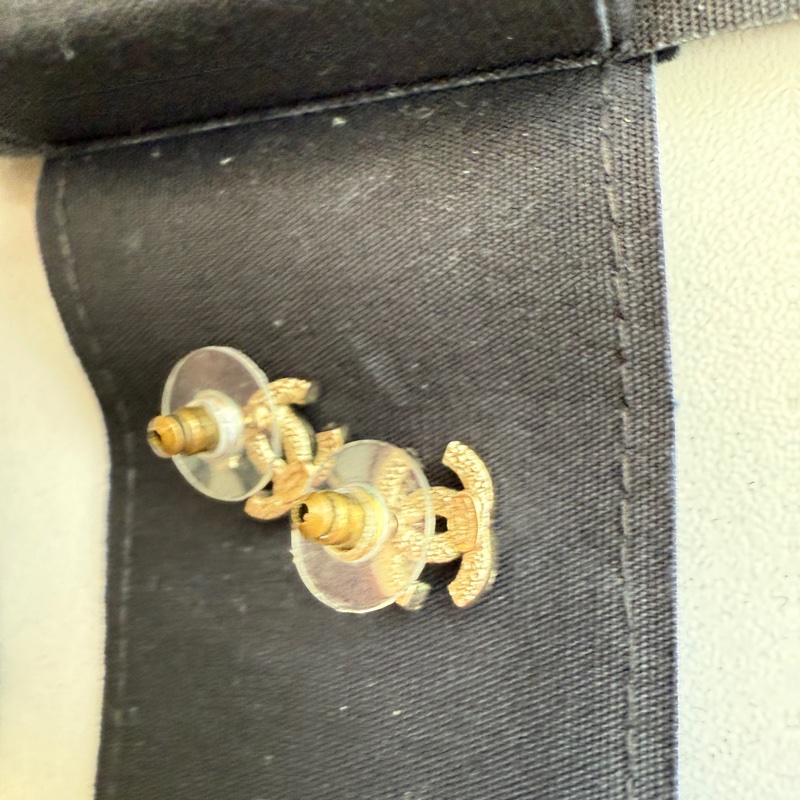 Chanel 超好看的鑽c耳環-3