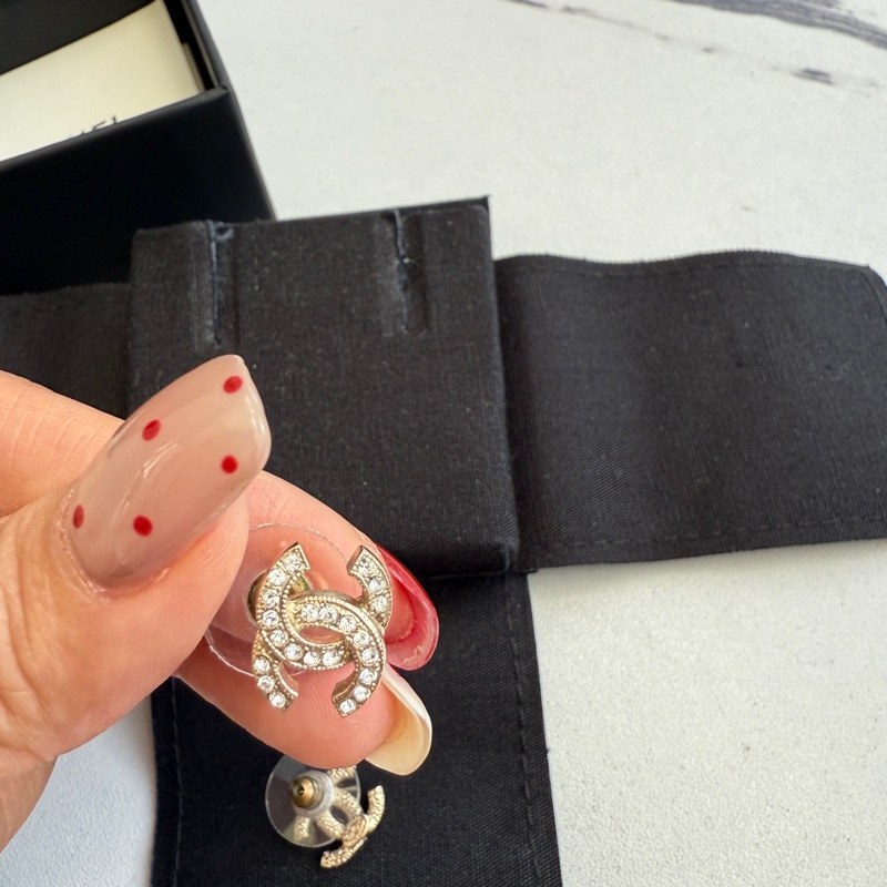 Chanel 超好看的鑽c耳環-5