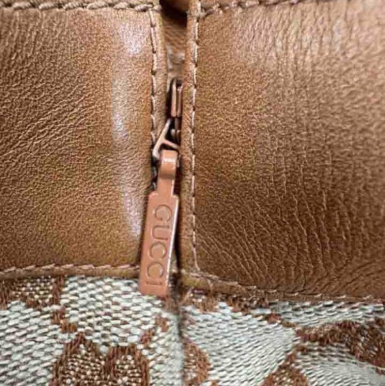 Gucci經典到不能再經典的老花logo A字裙-8