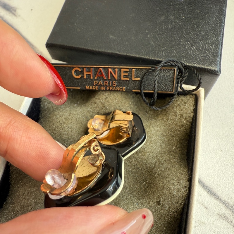 Chanel山茶花耳夾耳環-5