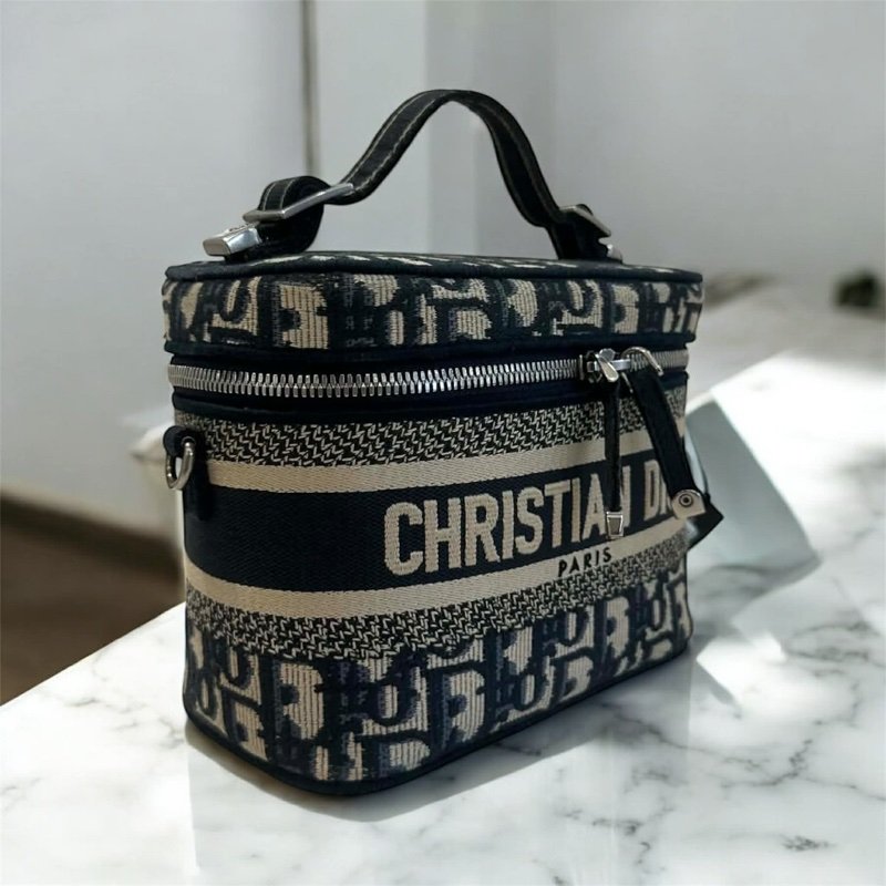 DIOR 刺繡小款手提化妝斜背包-1