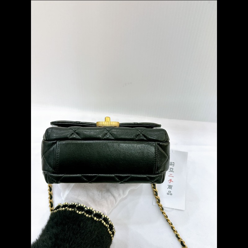 莉亞精品♡CHANEL 珍珠字母鏈方胖 九新美包-4