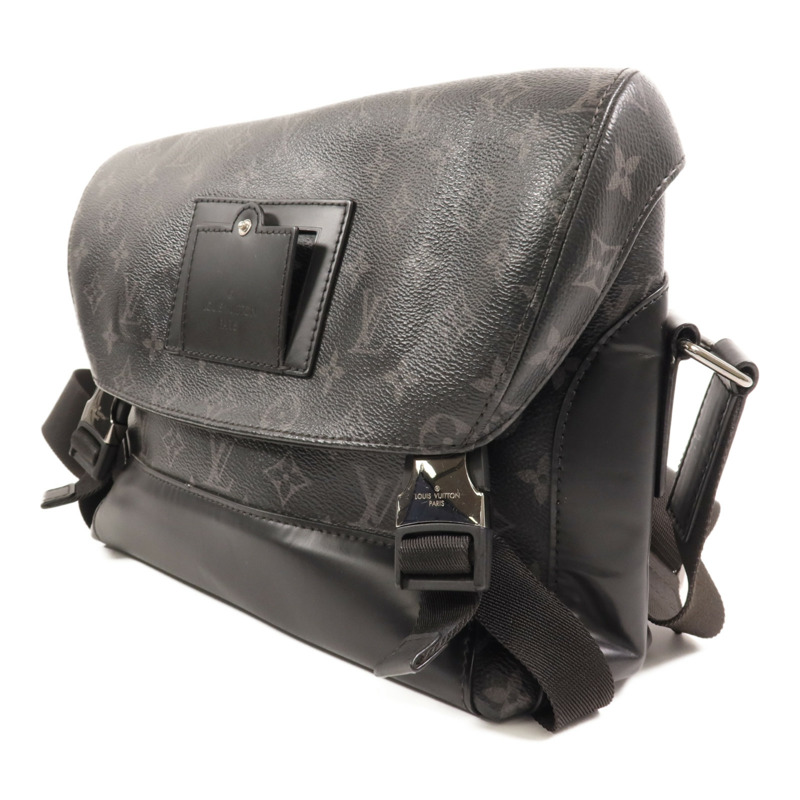 LOUIS VUITTON Monogram Eclipse Messenger PM Voyager銀扣肩背袋-2