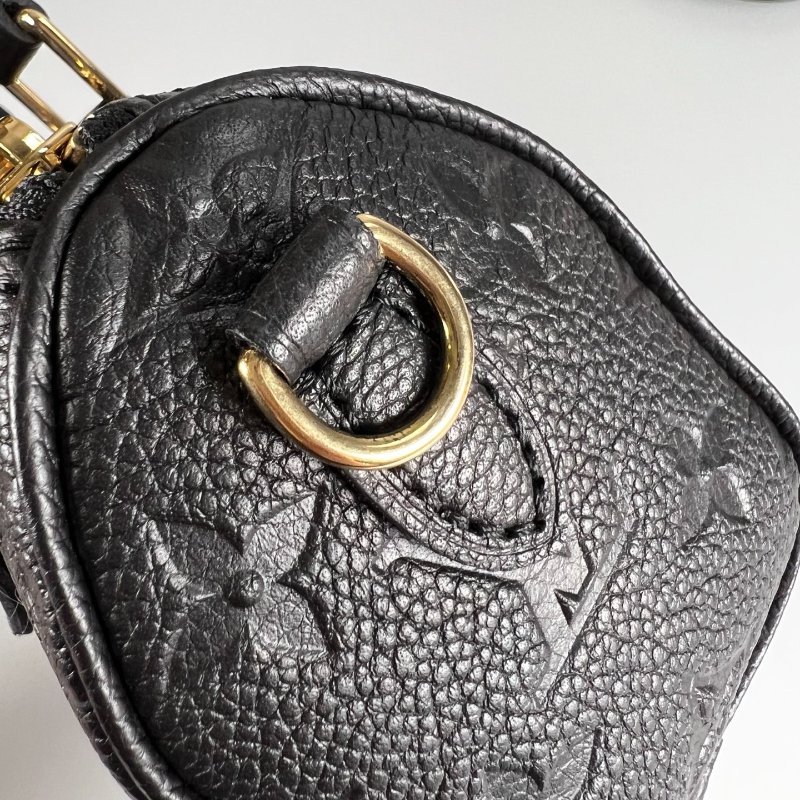 LV M82450/晶片款 黑皮革壓紋Nano Speedy包-7