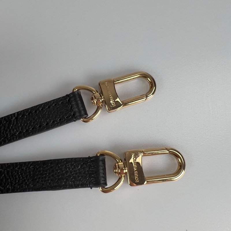 LV M82450/晶片款 黑皮革壓紋Nano Speedy包-13