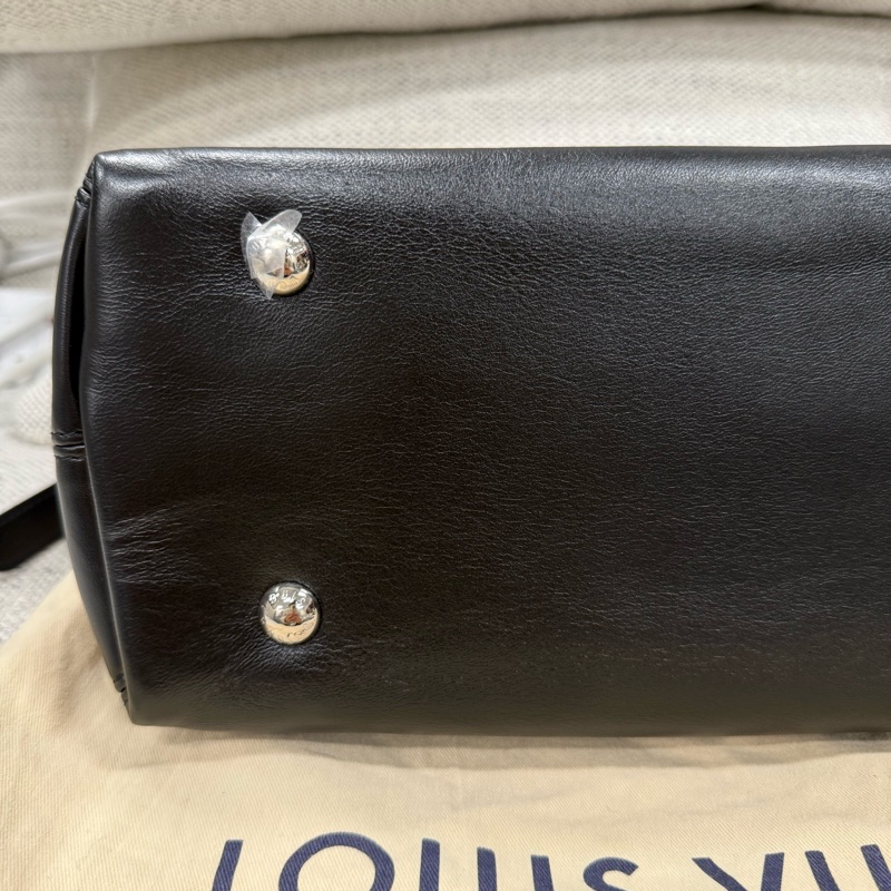 LOUIS VUITTON Carryall 字母徽標機車鏈條黑武士托特包Tote包購物袋 小羊皮 手提單肩包 小號 男女款 黑色-7