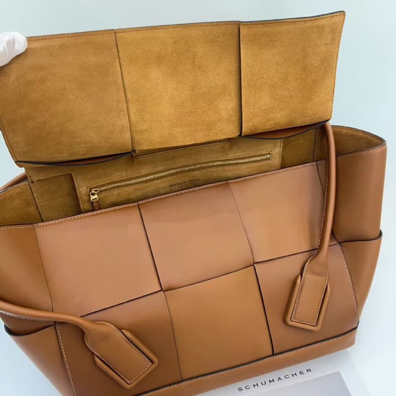 ✨BV arco 手提包👜 超美焦糖色-7