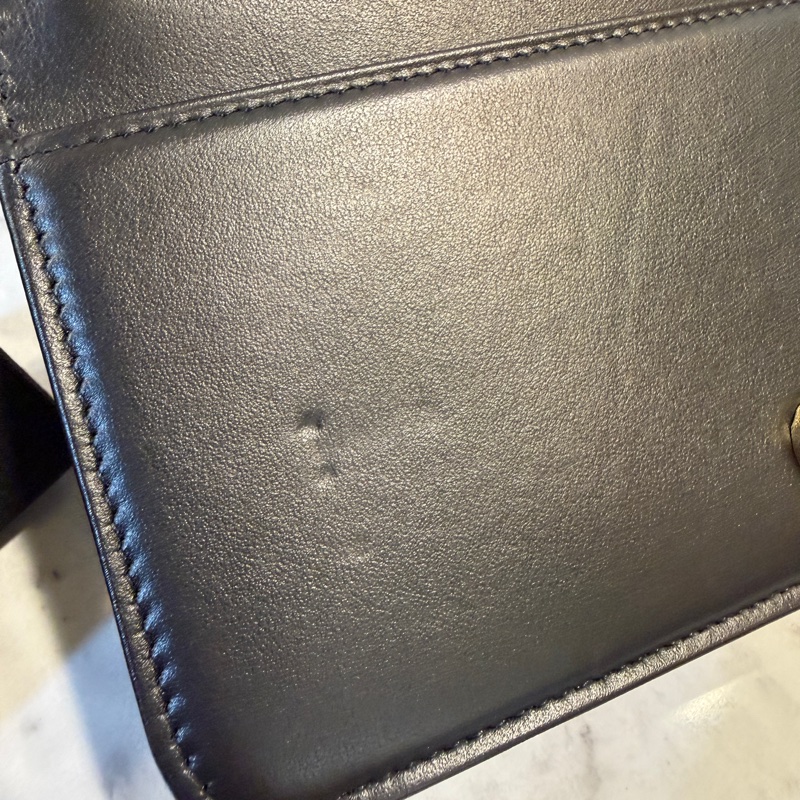 Chanel 黑荔枝皮金釦肩斜背WOC AP3464-11