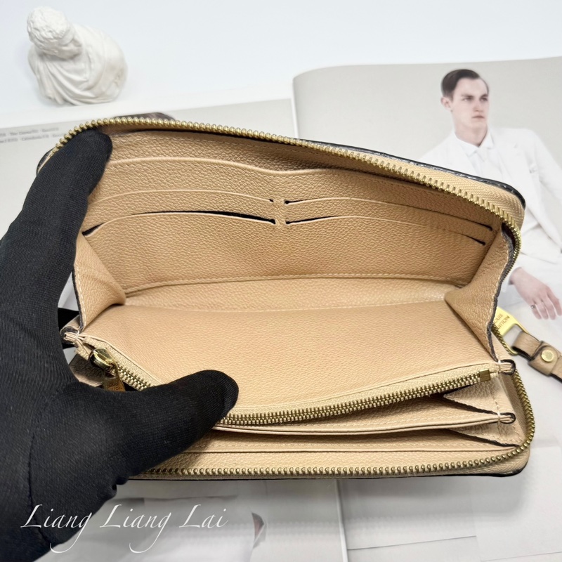 Louis Vuitton LV Monogram Empreinte 壓紋牛皮米色拉鍊長夾-6