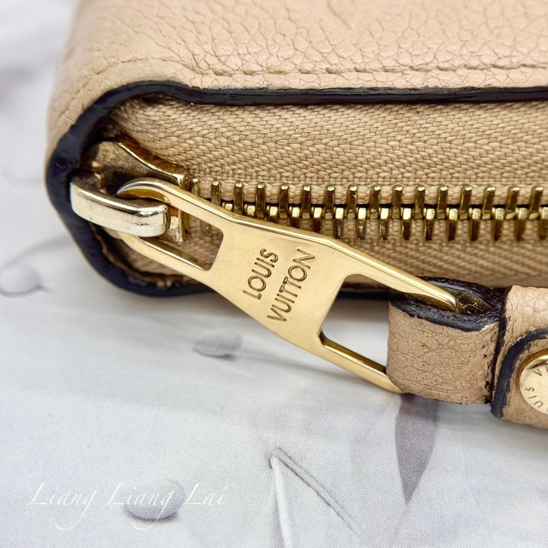 Louis Vuitton LV Monogram Empreinte 壓紋牛皮米色拉鍊長夾-20