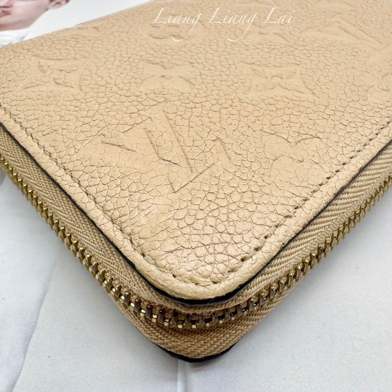 Louis Vuitton LV Monogram Empreinte 壓紋牛皮米色拉鍊長夾-21