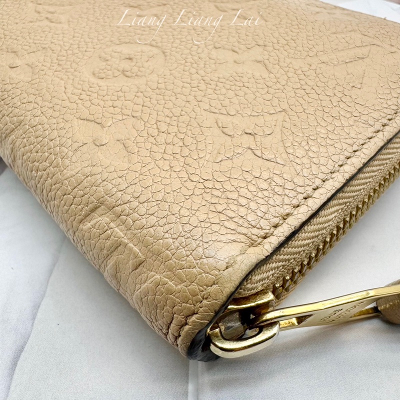 Louis Vuitton LV Monogram Empreinte 壓紋牛皮米色拉鍊長夾-22