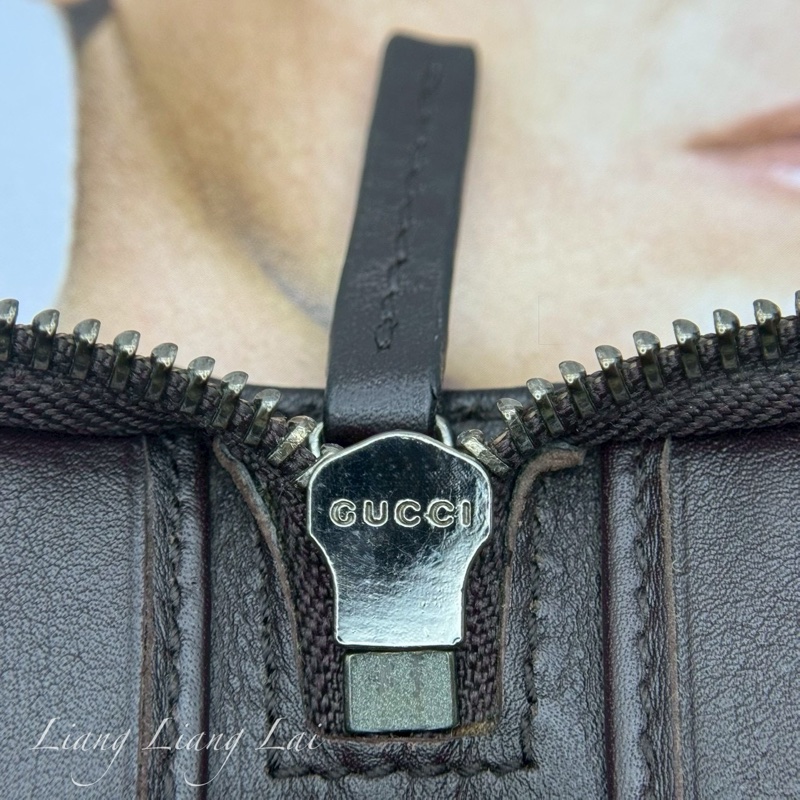 GUCCI GG 壓紋皮革半全開拉鍊深咖啡色長夾-10