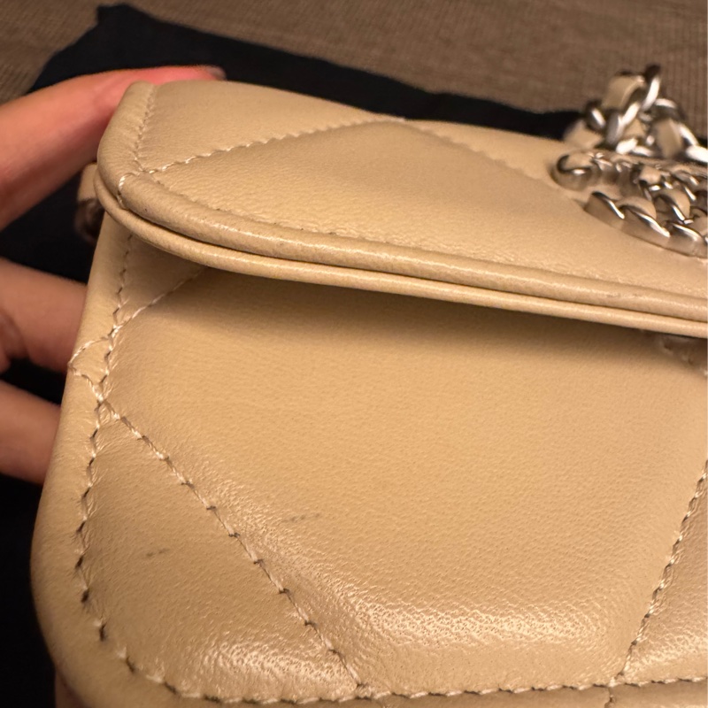 CHANEL 19WOC 奶茶色 31開 購證齊全-4