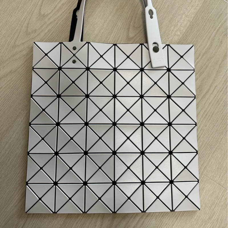 三宅一生 Bao Bao-0