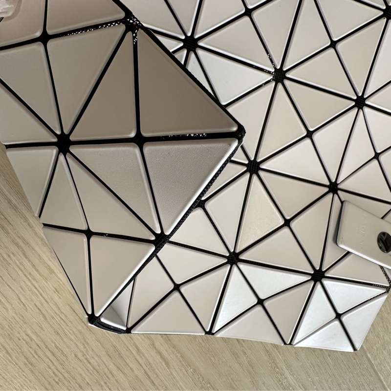 三宅一生 Bao Bao-2