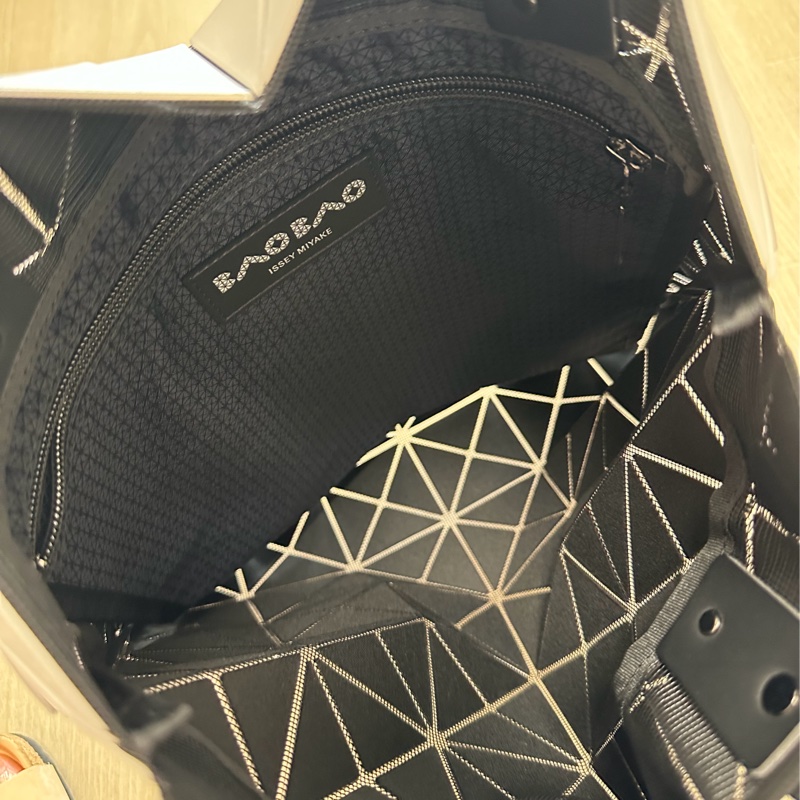 三宅一生 Bao Bao-3