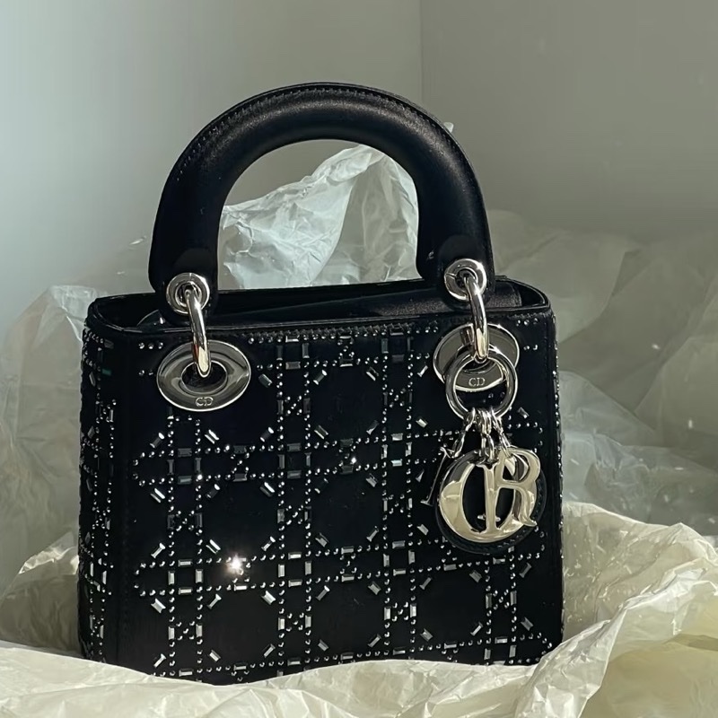 ✨ Dior 絲絨水鑽黛妃包 近新 高級感爆棚🖤專櫃20萬-0