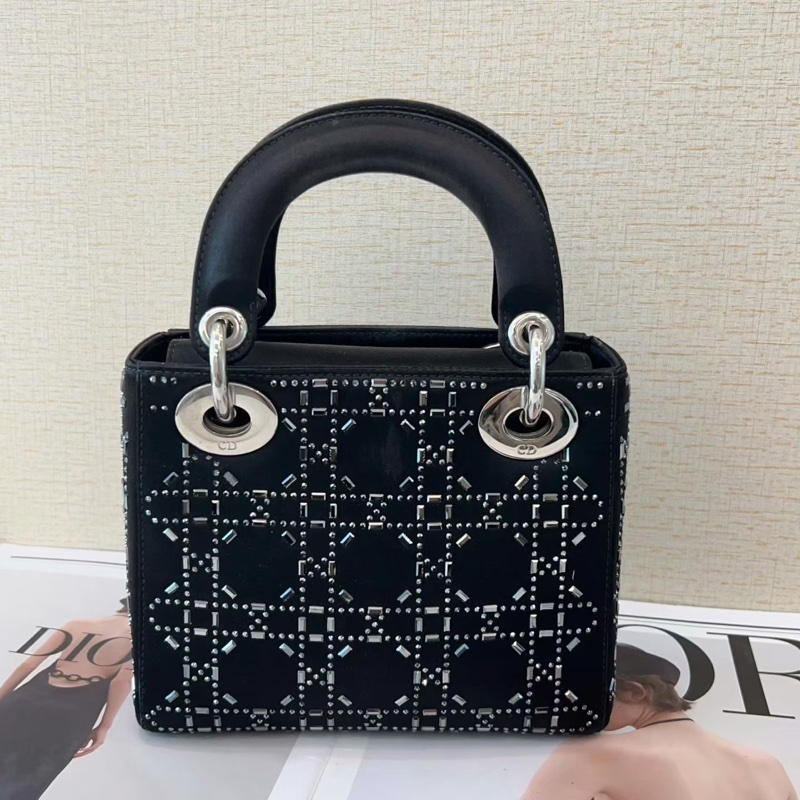 ✨ Dior 絲絨水鑽黛妃包 近新 高級感爆棚🖤專櫃20萬-8