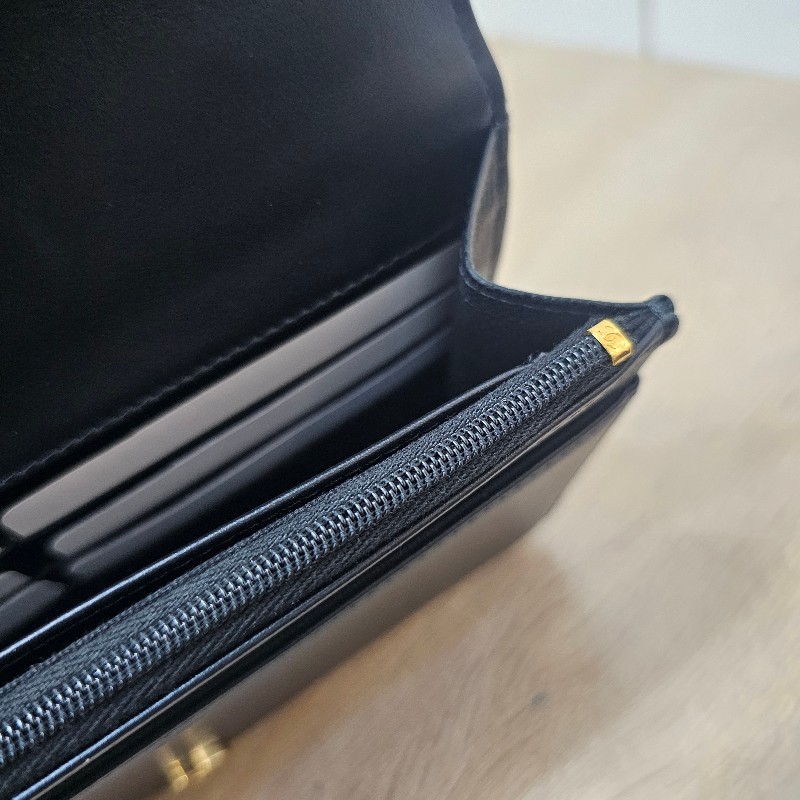 [新款甜價出❣️] Chanel黑荔枝金釦皮前口袋肩斜背Woc-19